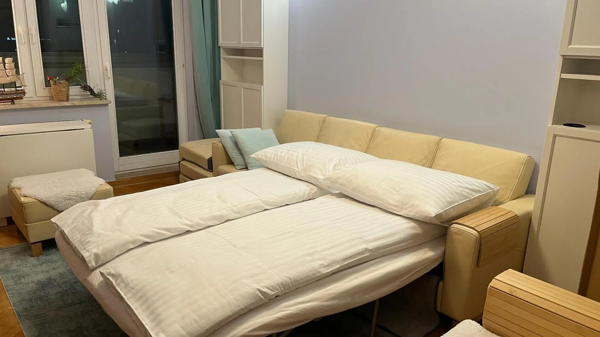 公寓 2 Bedroom Apartament, 57M2, Workspace, Central 华沙